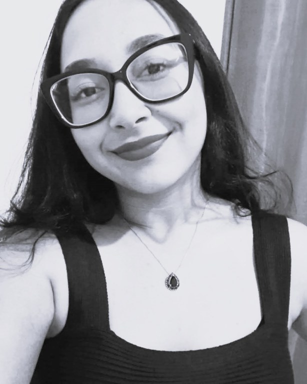 Foto Ana Carolina.jpeg